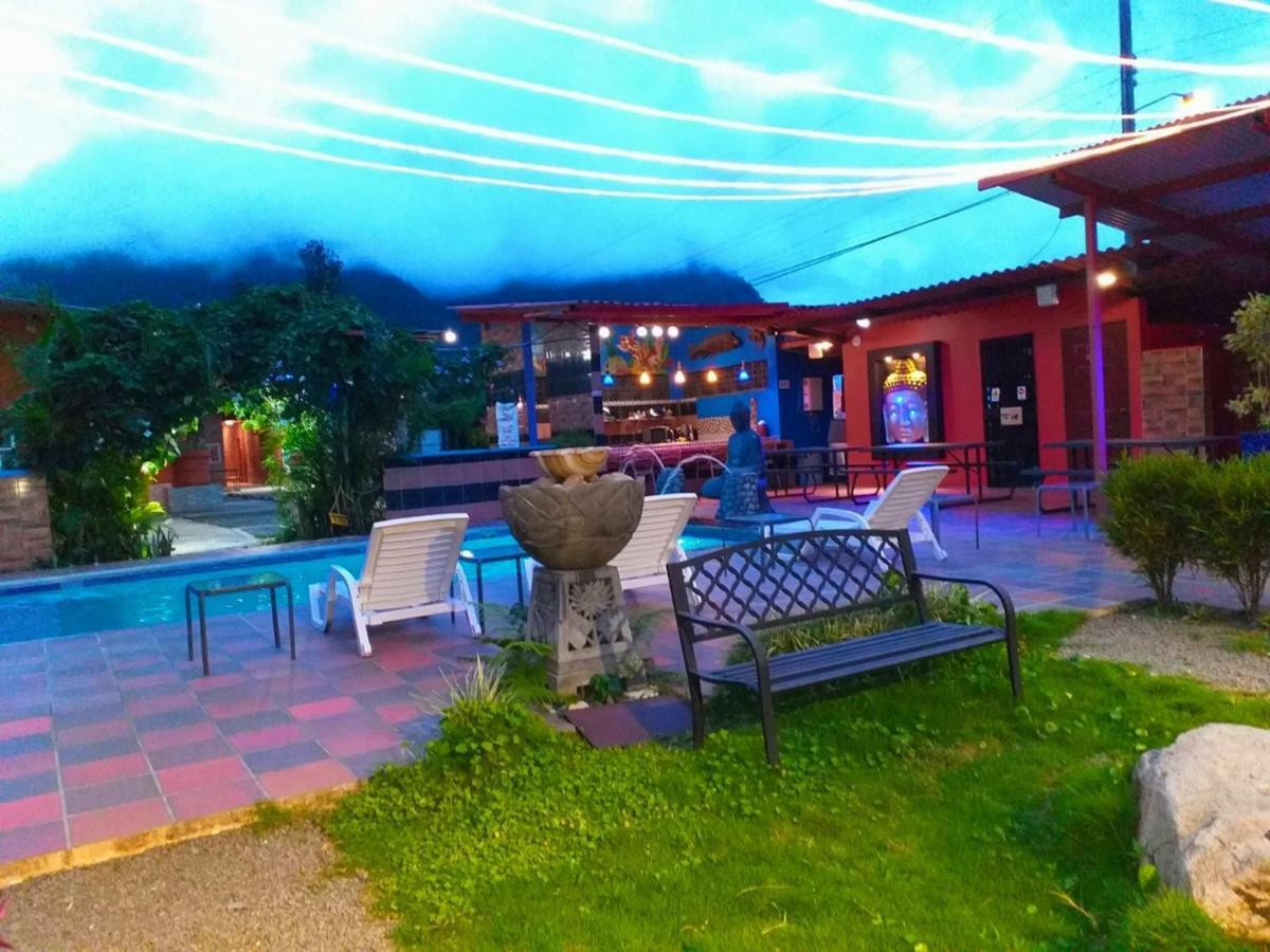 Windmill Hostal El Valle de Anton Exterior photo